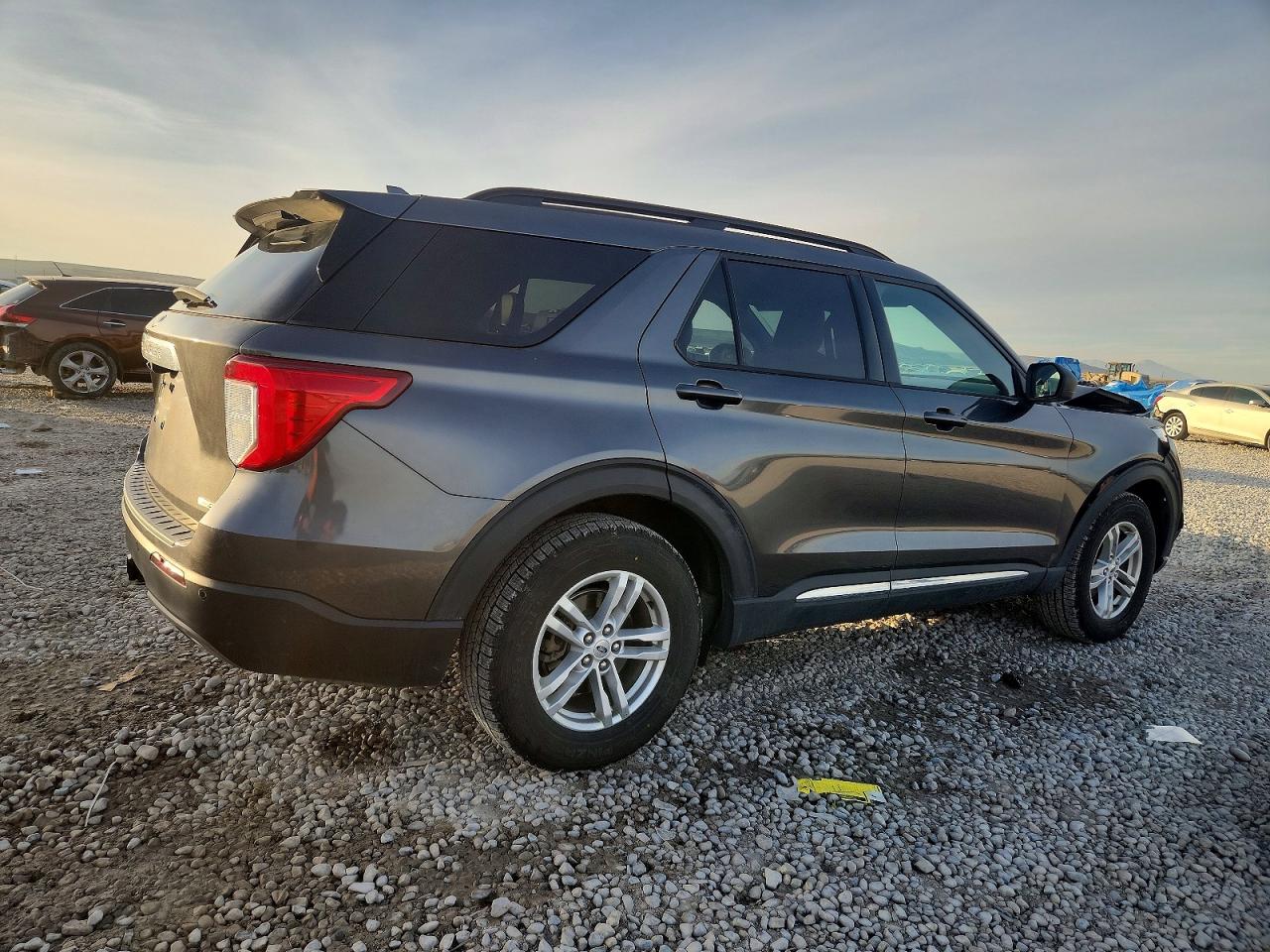 2020 FORD EXPLORER XLT photo 7