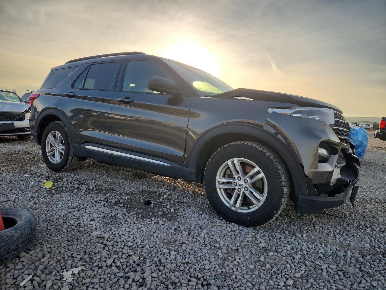 2020 FORD EXPLORER XLT photo 10