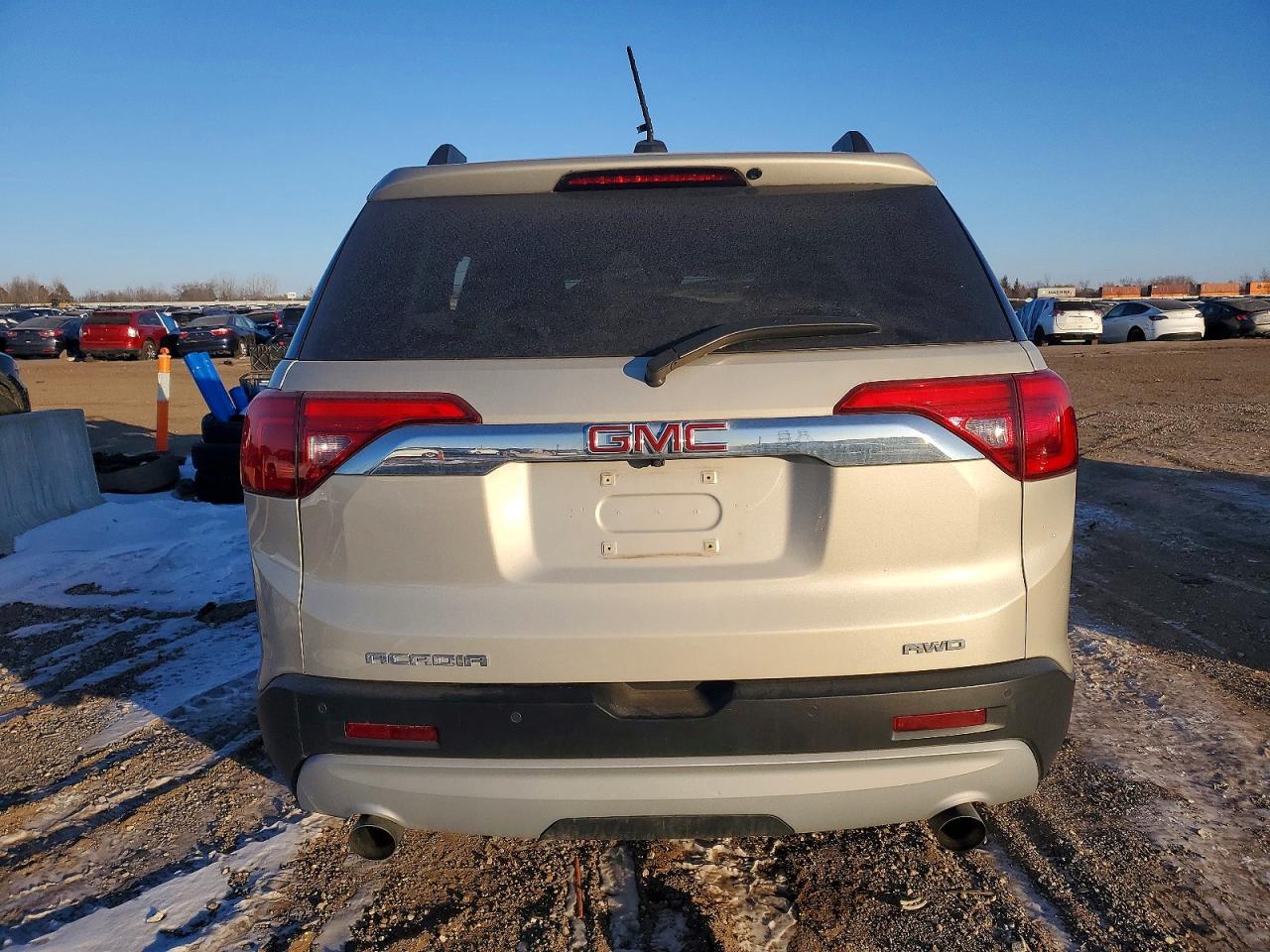 2017 GMC ACADIA SLE photo 16