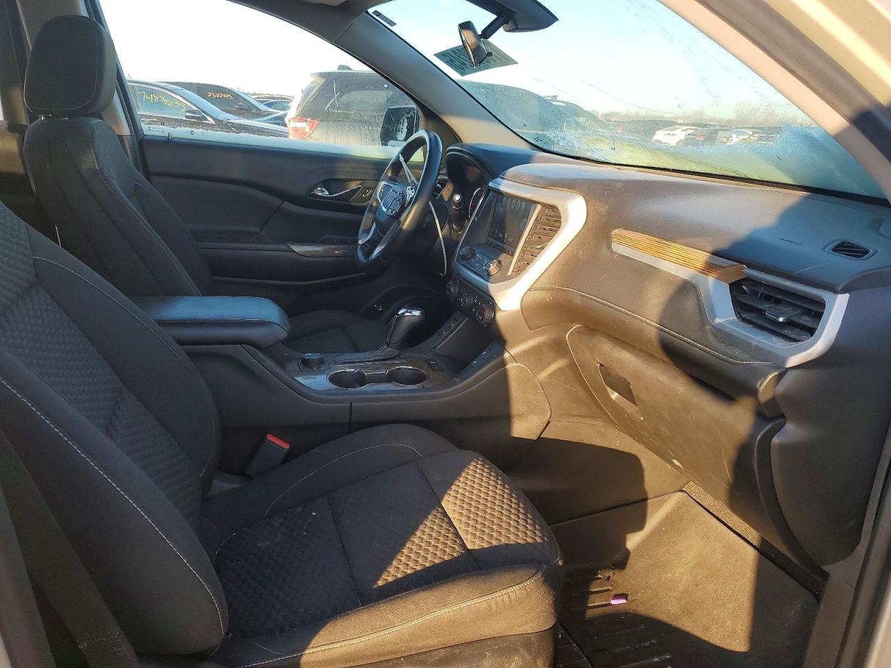 2017 GMC ACADIA SLE photo 19