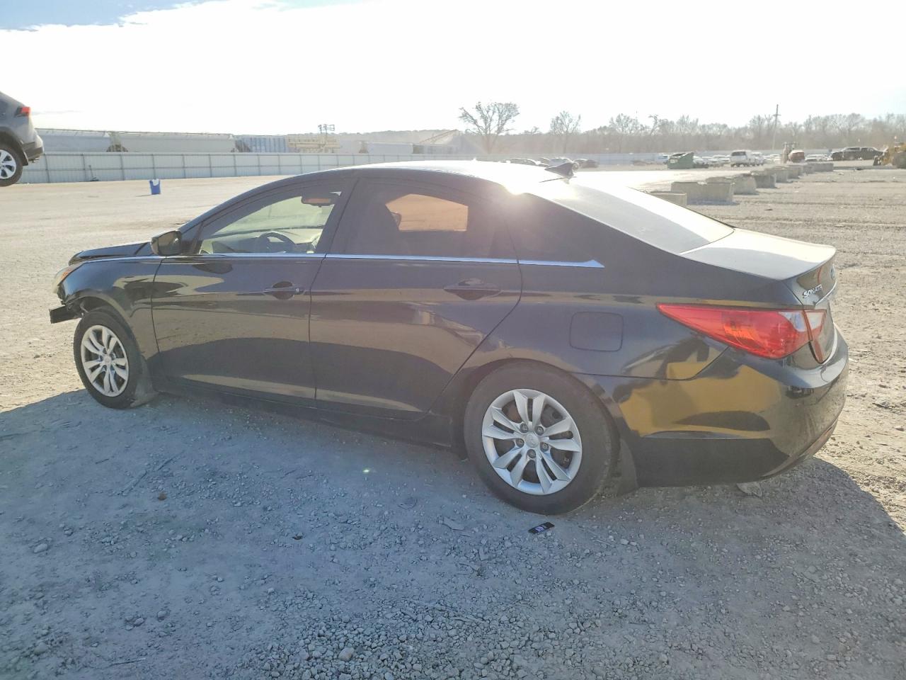 2012 HYUNDAI SONATA GLS photo 2