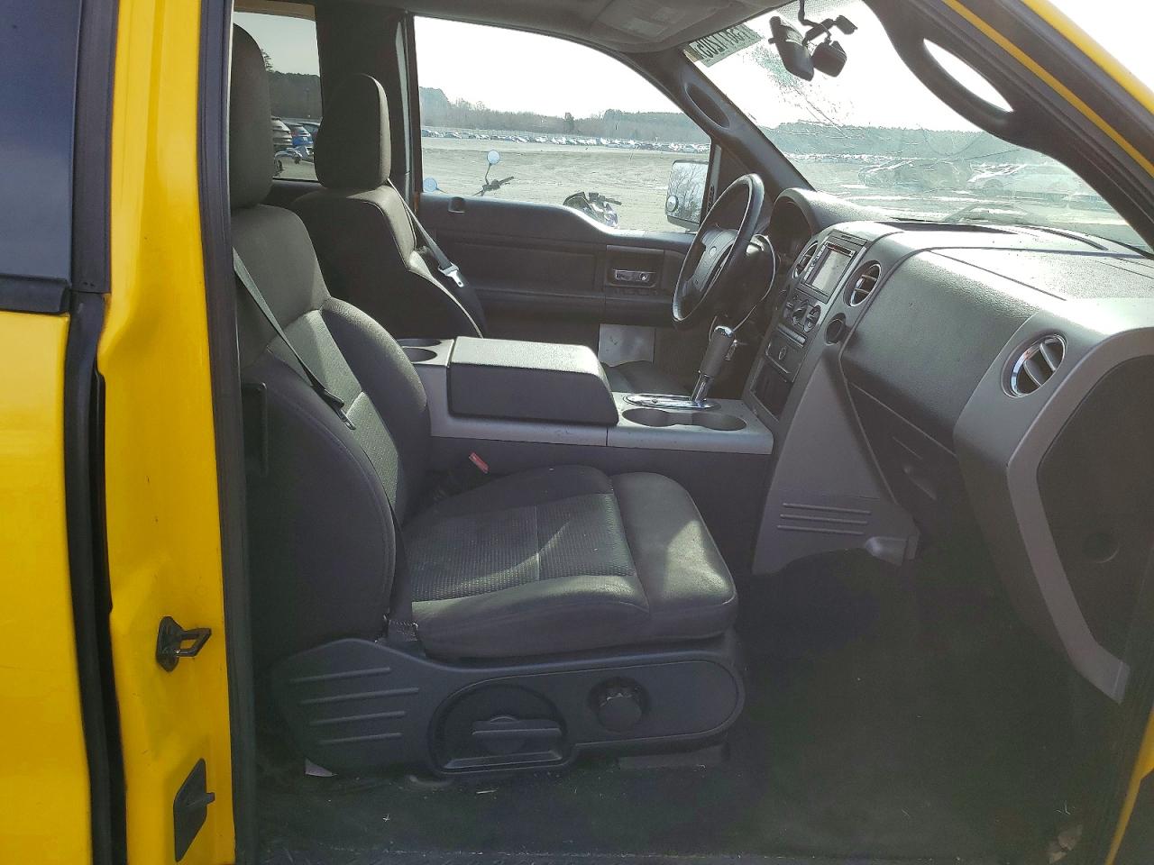 2004 FORD F150 photo 19
