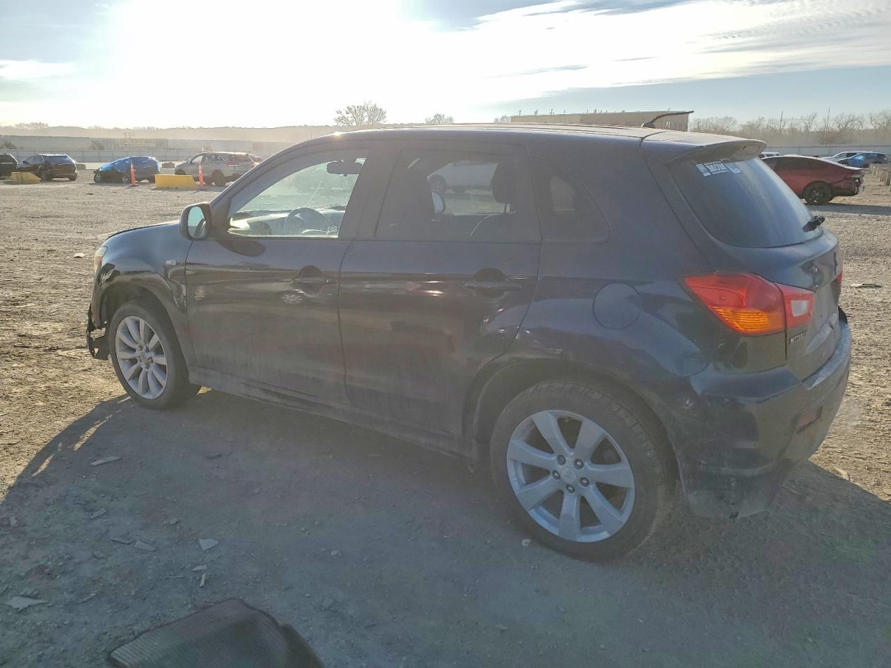 2011 MITSUBISHI OUTLANDER SPORT SE photo 2