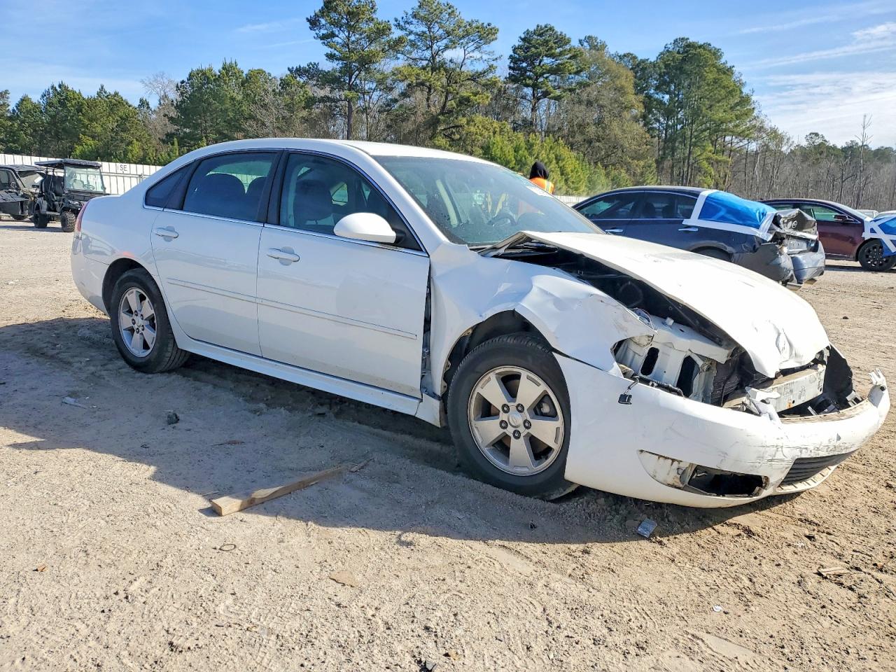 2011 CHEVROLET IMPALA LT photo 4
