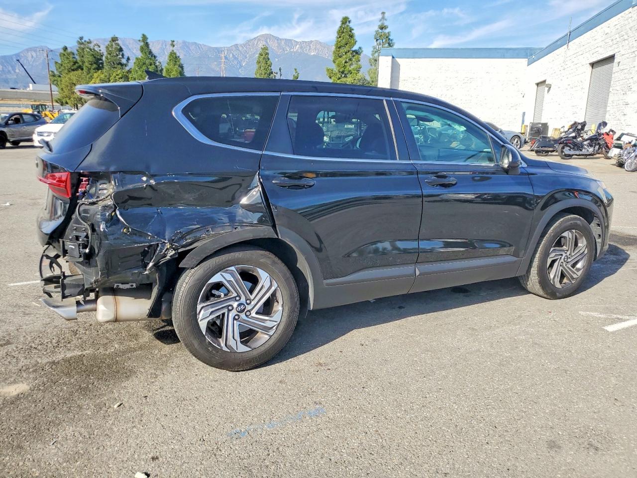 2023 HYUNDAI SANTA FE SE photo 3