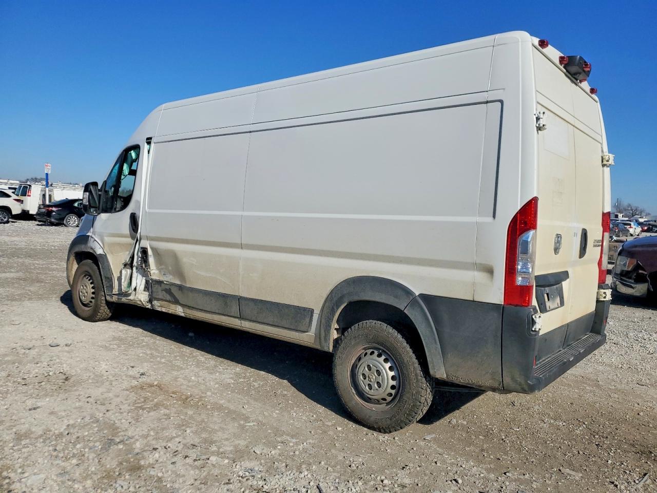 2023 RAM PROMASTER 2500 DELIVERY VAN photo 3