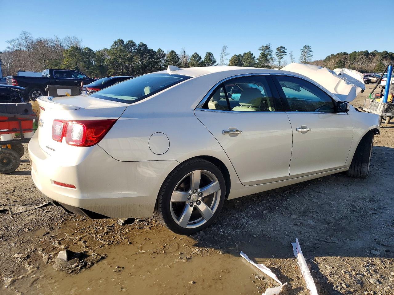 2014 CHEVROLET MALIBU LTZ photo 3