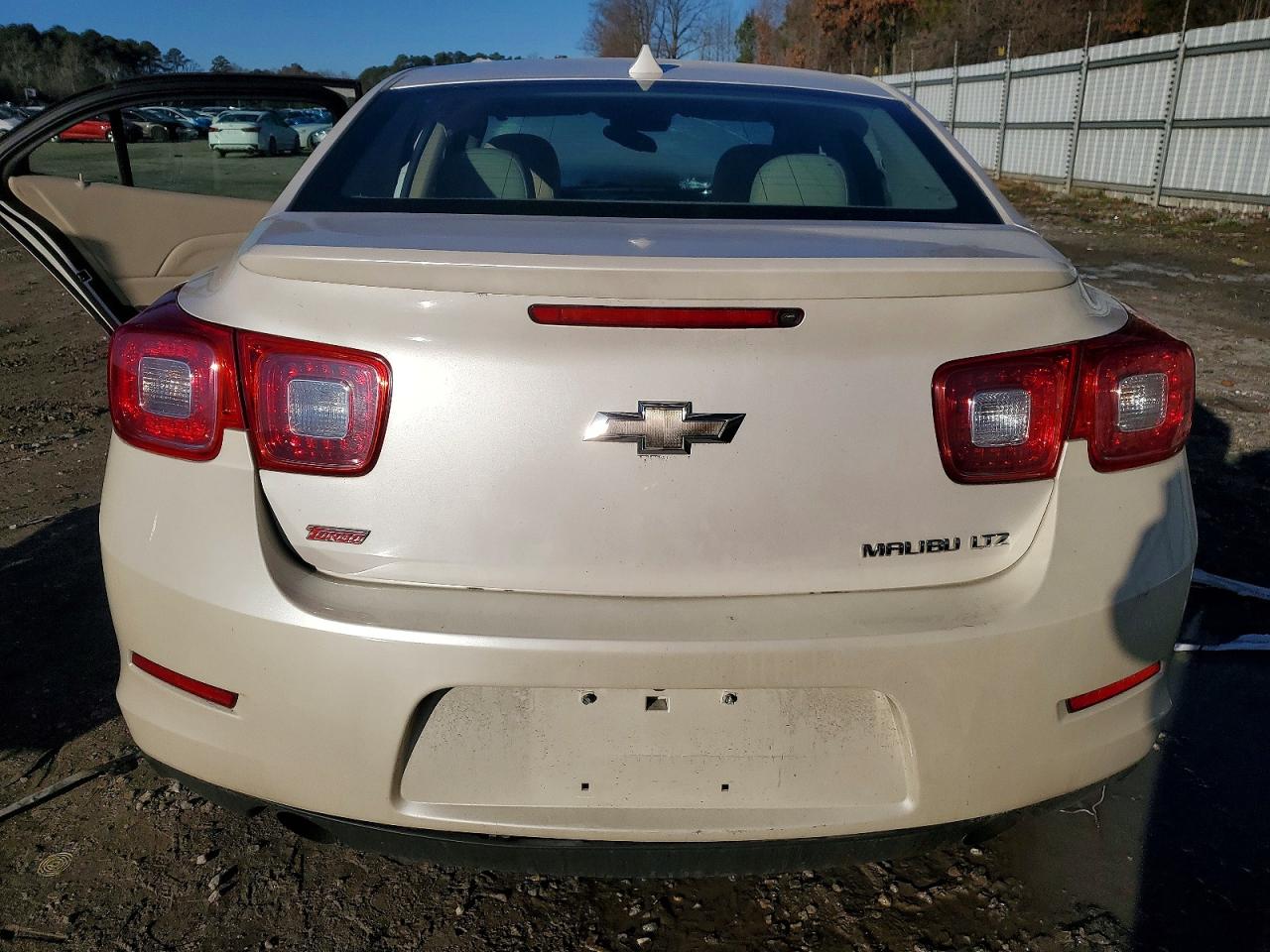 2014 CHEVROLET MALIBU LTZ photo 6