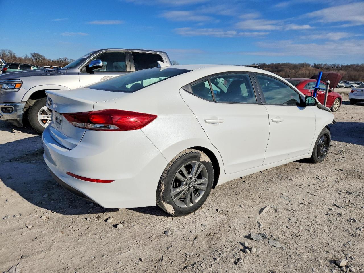 2017 HYUNDAI ELANTRA SE photo 3