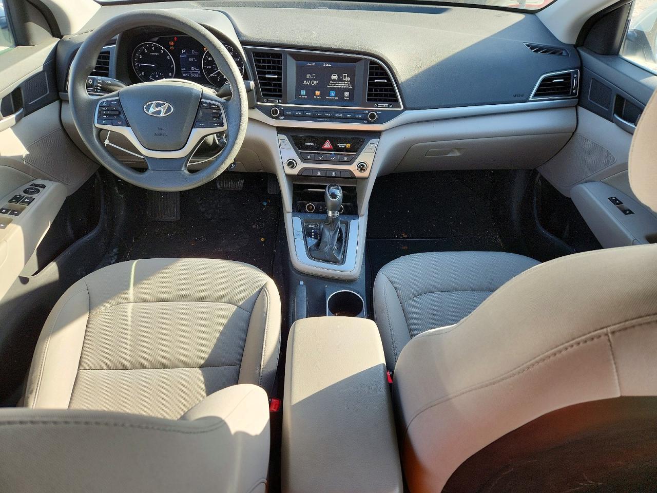 2017 HYUNDAI ELANTRA SE photo 8