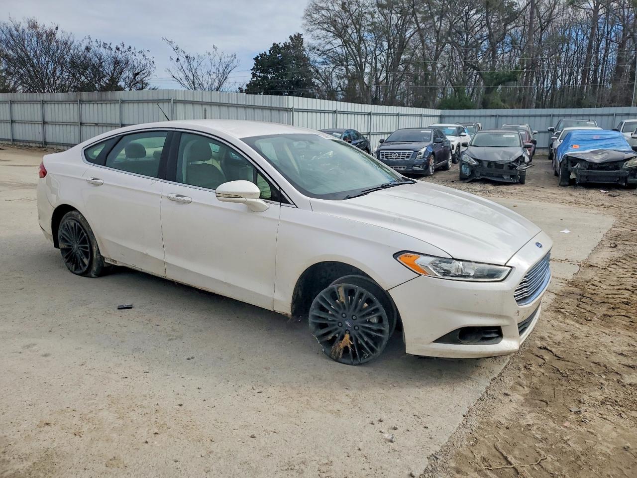 2016 FORD FUSION SE photo 4