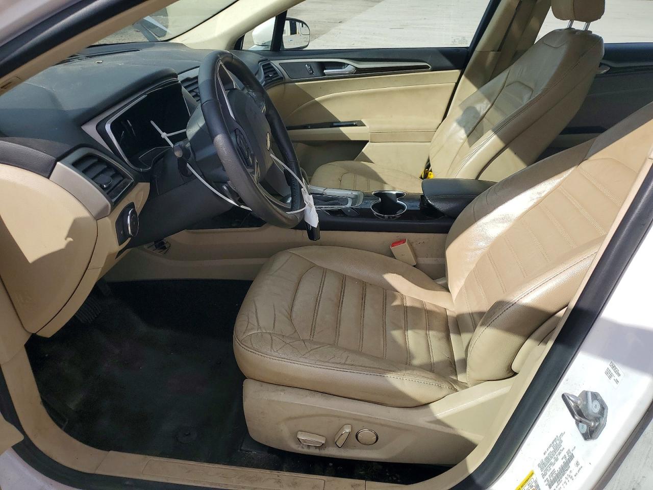 2016 FORD FUSION SE photo 7