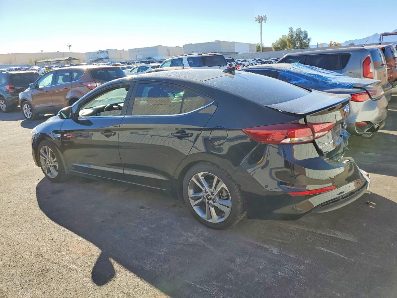 2018 HYUNDAI ELANTRA LIMITED photo 2