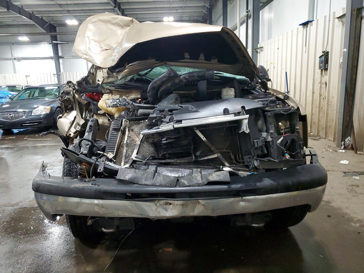 2005 CHEVROLET SUBURBAN K1500 photo 9