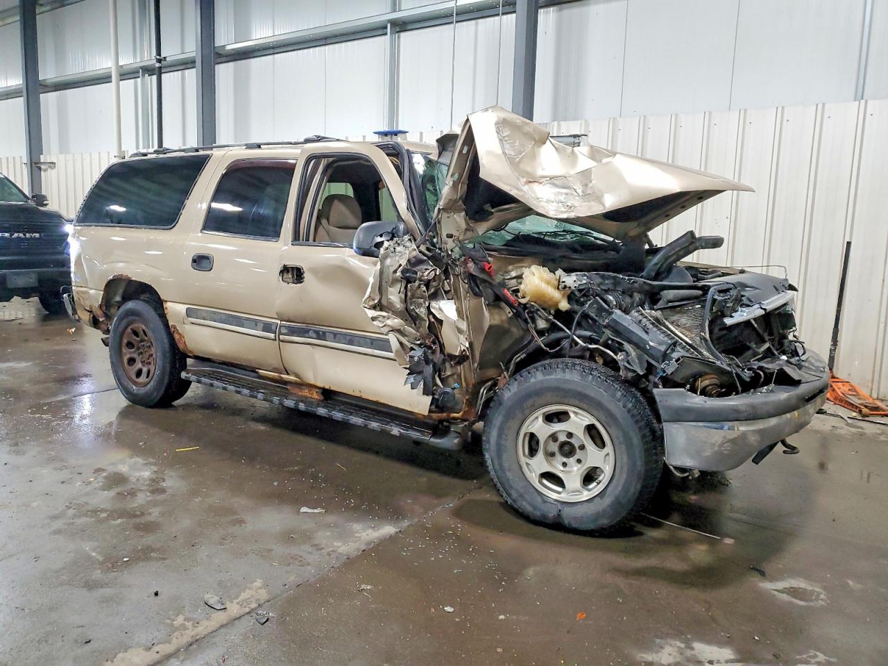 2005 CHEVROLET SUBURBAN K1500 photo 7