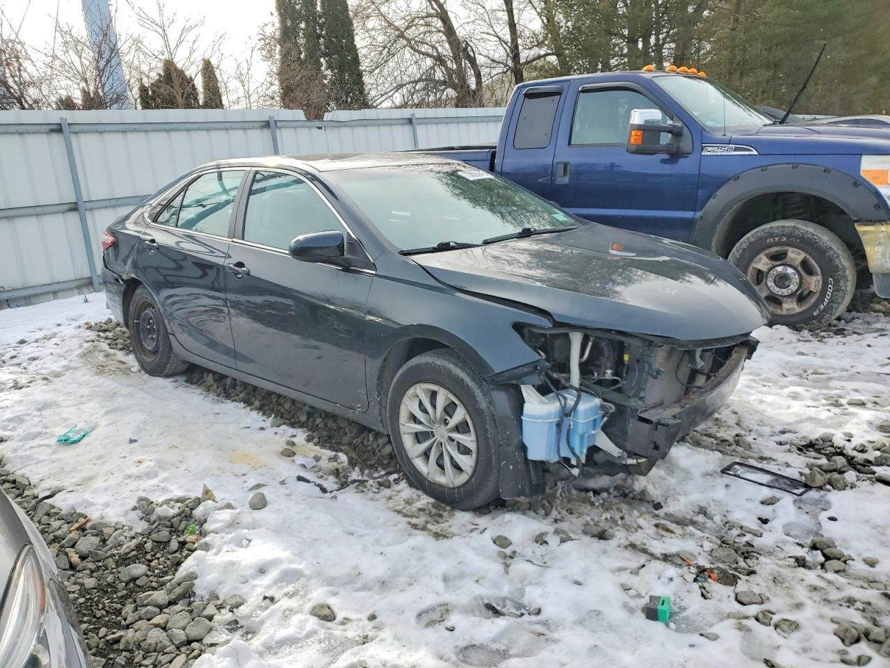 2015 TOYOTA CAMRY LE photo 10