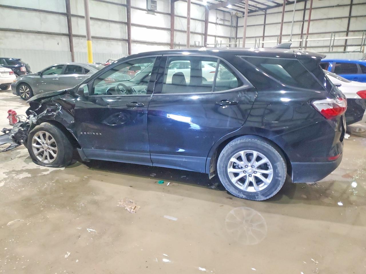 2019 CHEVROLET EQUINOX LS photo 3