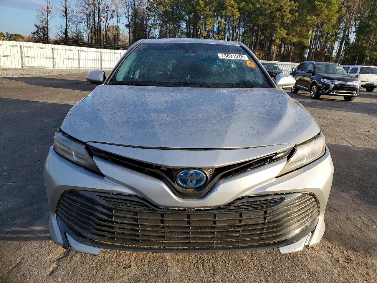 2019 TOYOTA CAMRY LE photo 9