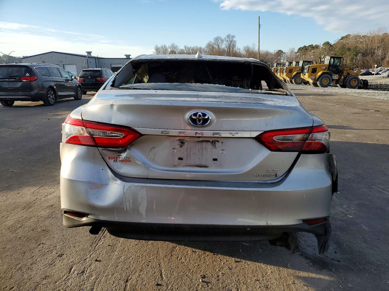 2019 TOYOTA CAMRY LE photo 11