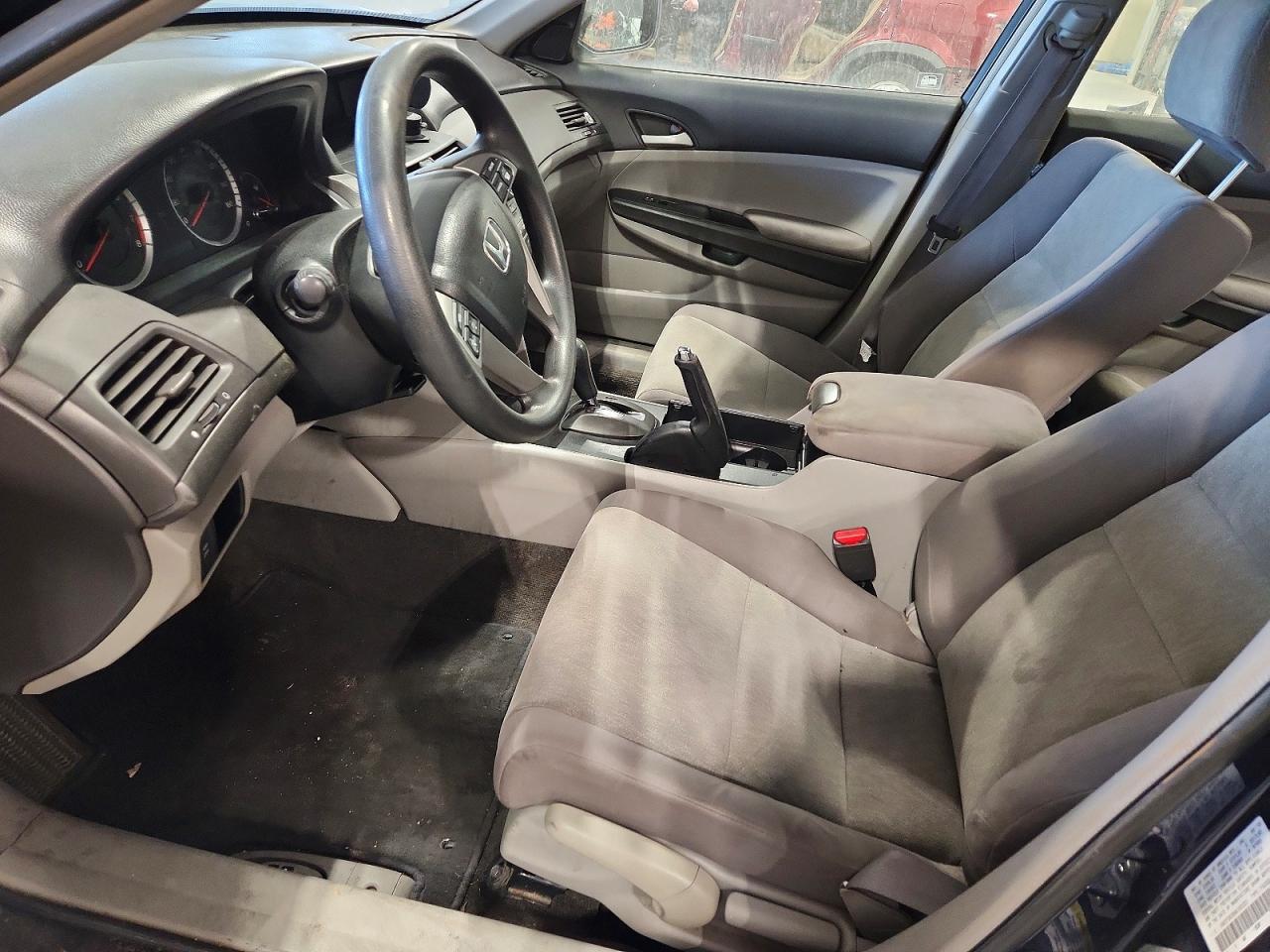 2009 HONDA ACCORD LX photo 7