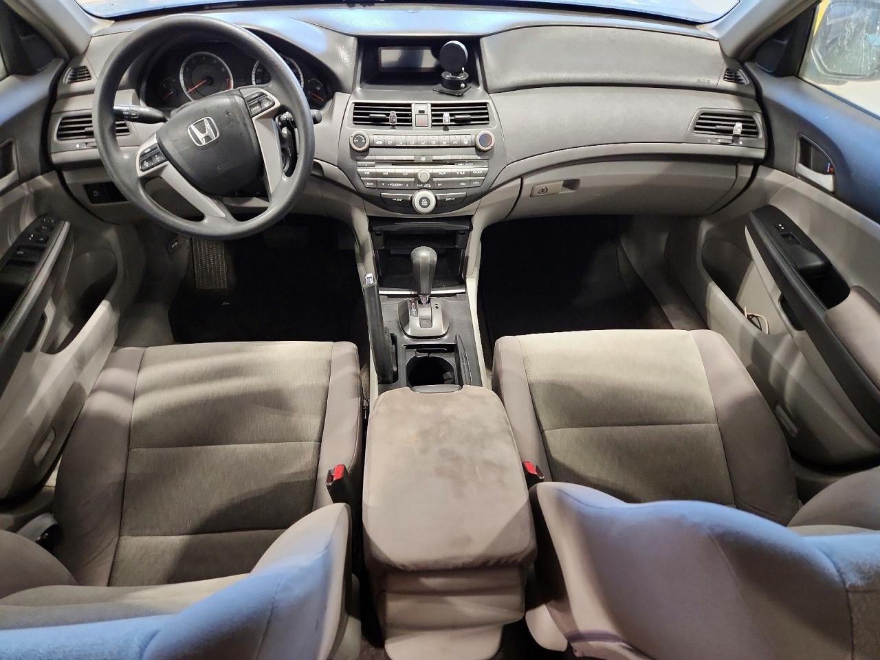 2009 HONDA ACCORD LX photo 8