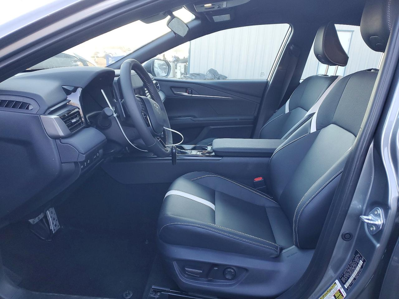 2026 TOYOTA CAMRY photo 7