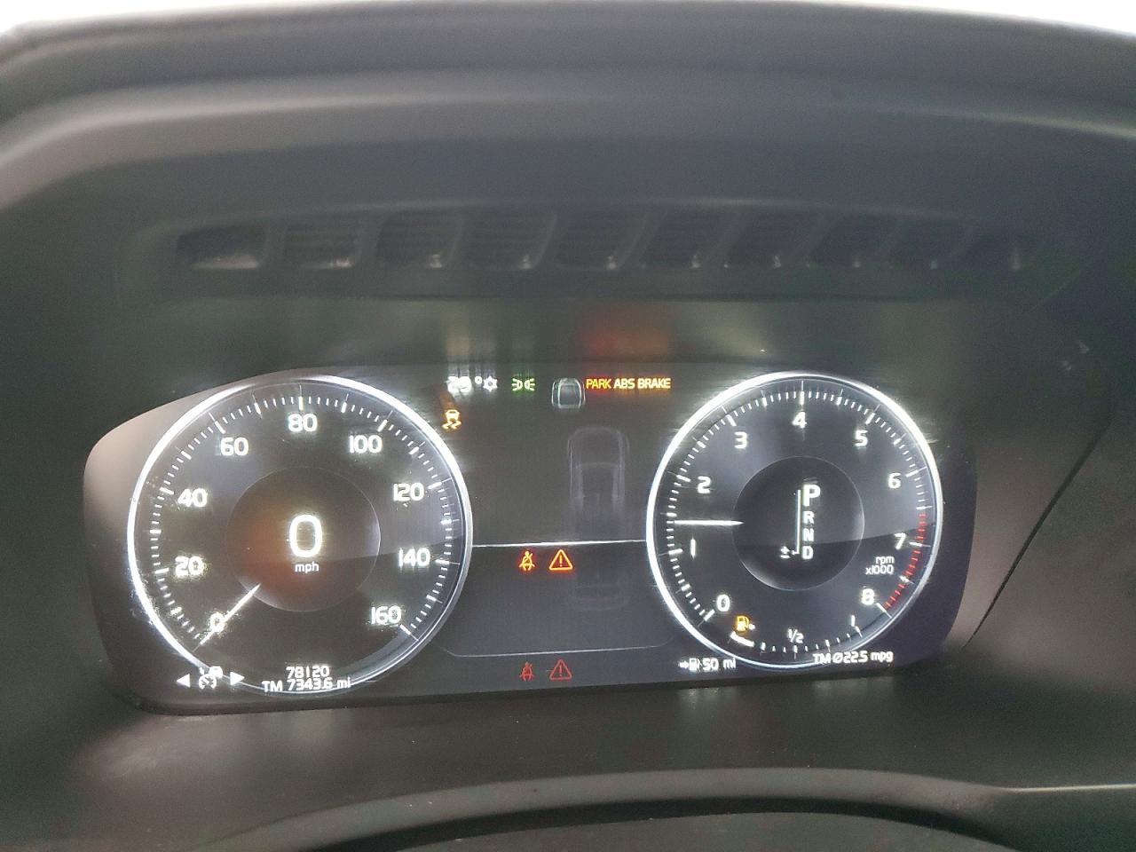 2019 VOLVO XC90 photo 9