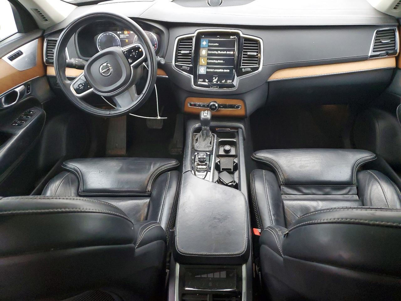 2019 VOLVO XC90 photo 8
