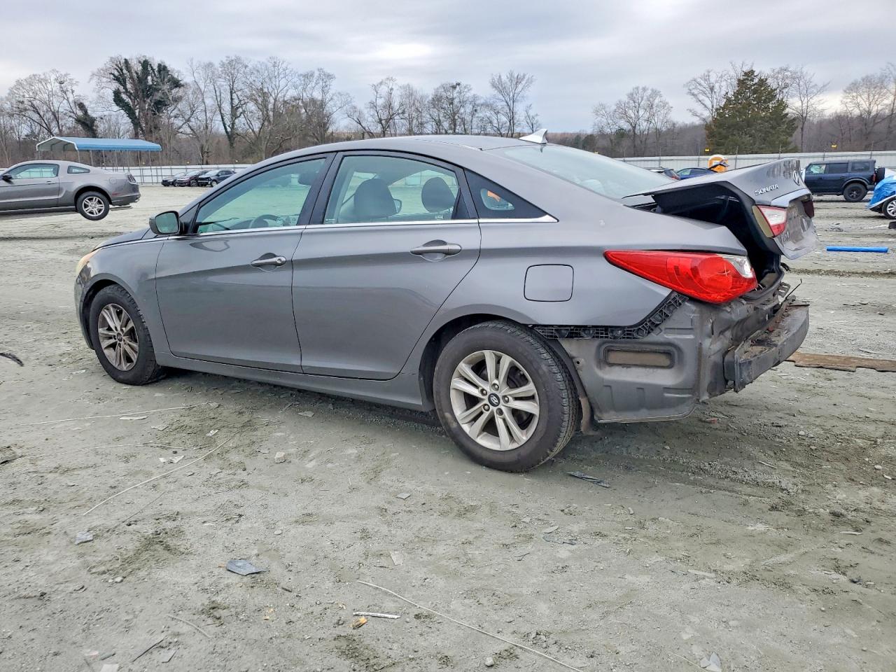 2013 HYUNDAI SONATA GLS photo 3