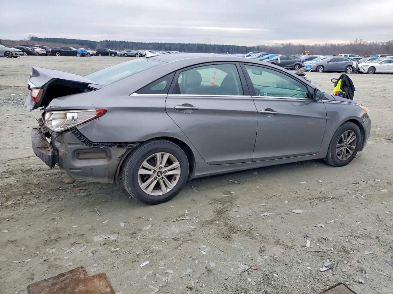 2013 HYUNDAI SONATA GLS photo 5