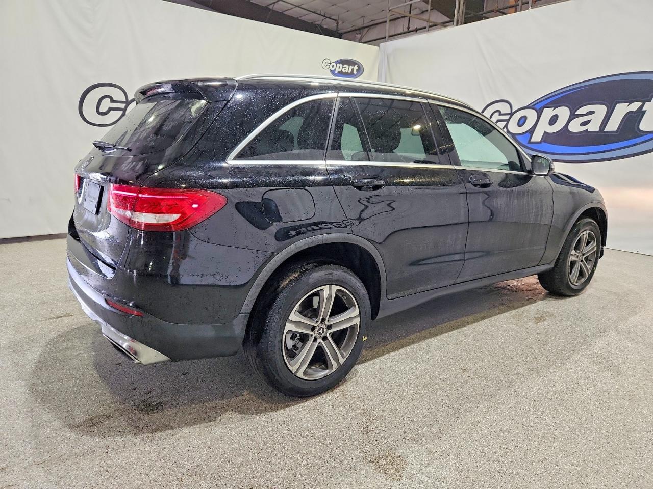 2018 MERCEDES-BENZ GLC 300 photo 5