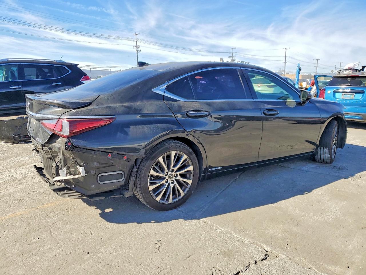 2022 LEXUS ES photo 5