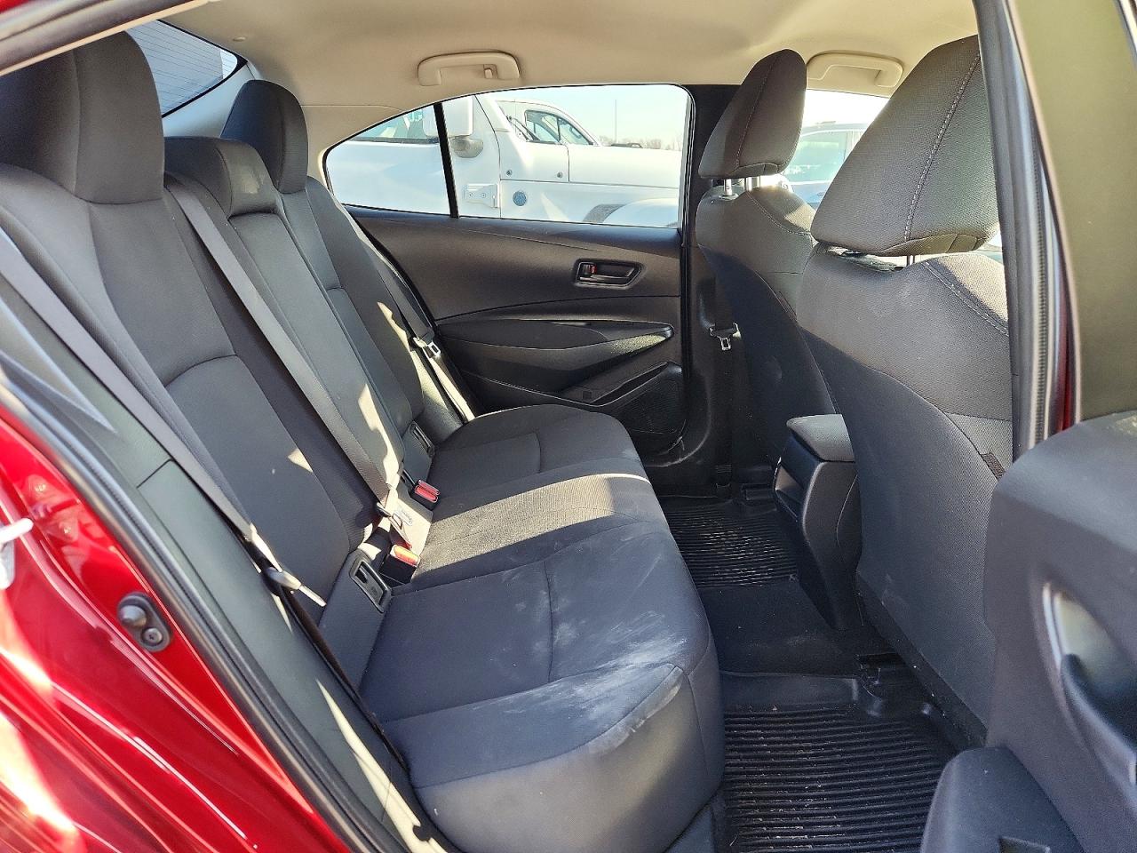 2022 TOYOTA COROLLA LE photo 10