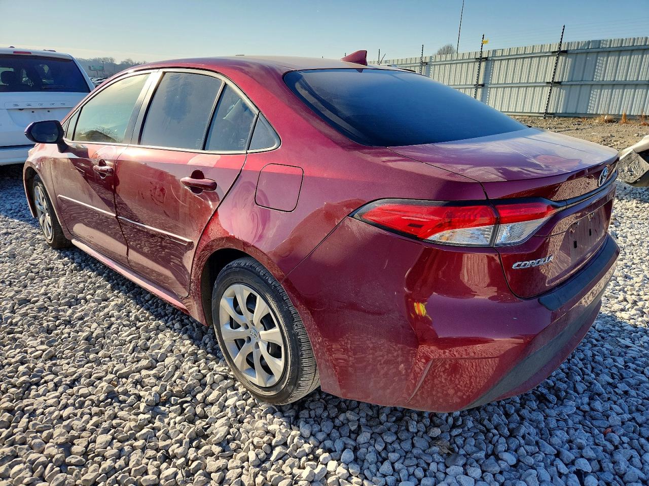 2022 TOYOTA COROLLA LE photo 2