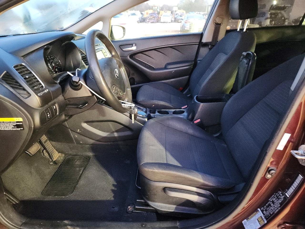 2017 KIA FORTE LX photo 7