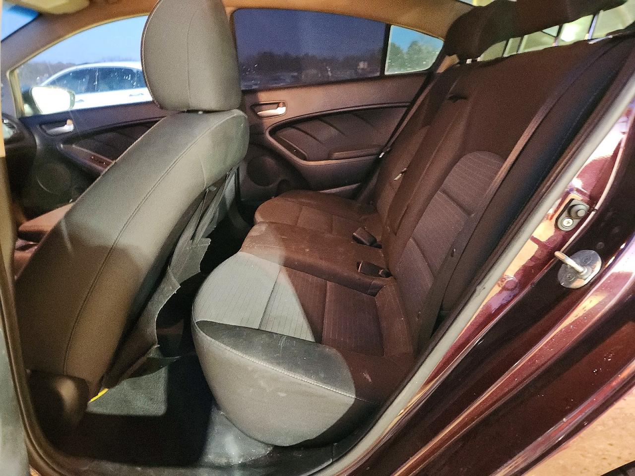 2017 KIA FORTE LX photo 10