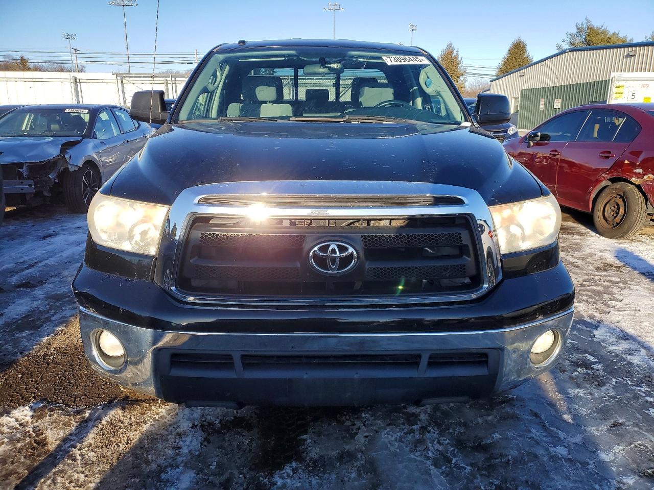 2011 TOYOTA TUNDRA DOUBLE CAB SR5 photo 9