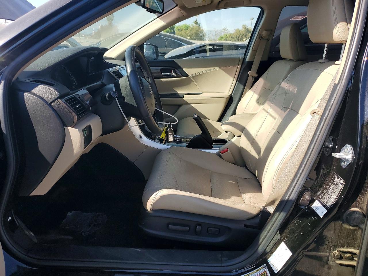 2017 HONDA ACCORD HYBRID EXL photo 19