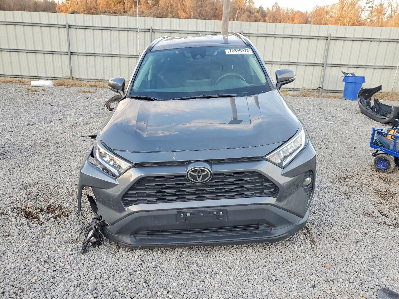 2021 TOYOTA RAV4 XLE photo 13