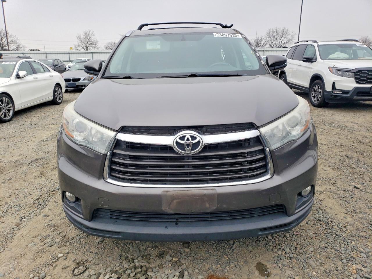 2016 TOYOTA HIGHLANDER XLE photo 5