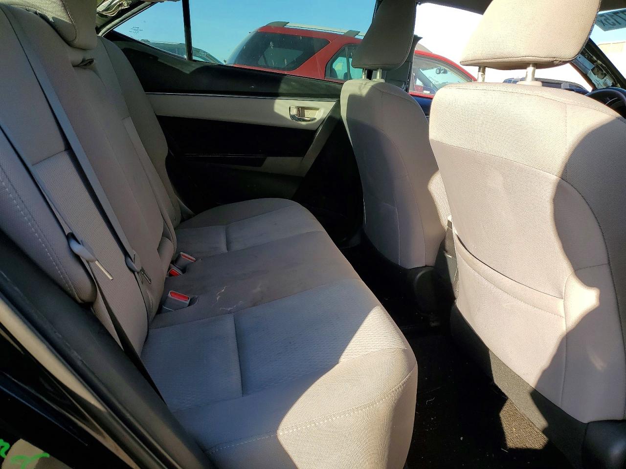 2016 TOYOTA COROLLA LE photo 10