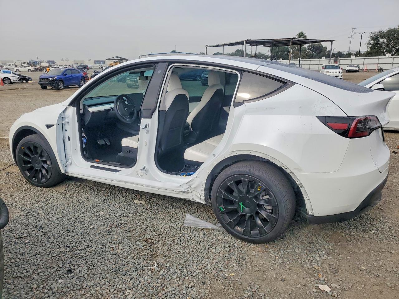 2021 TESLA MODEL Y photo 2