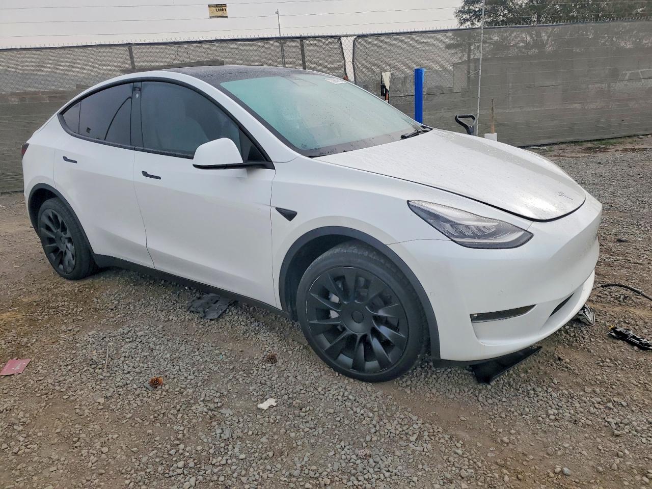 2021 TESLA MODEL Y photo 4
