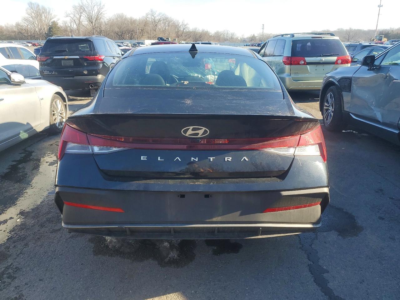 2025 HYUNDAI ELANTRA SEL SPORT photo 11