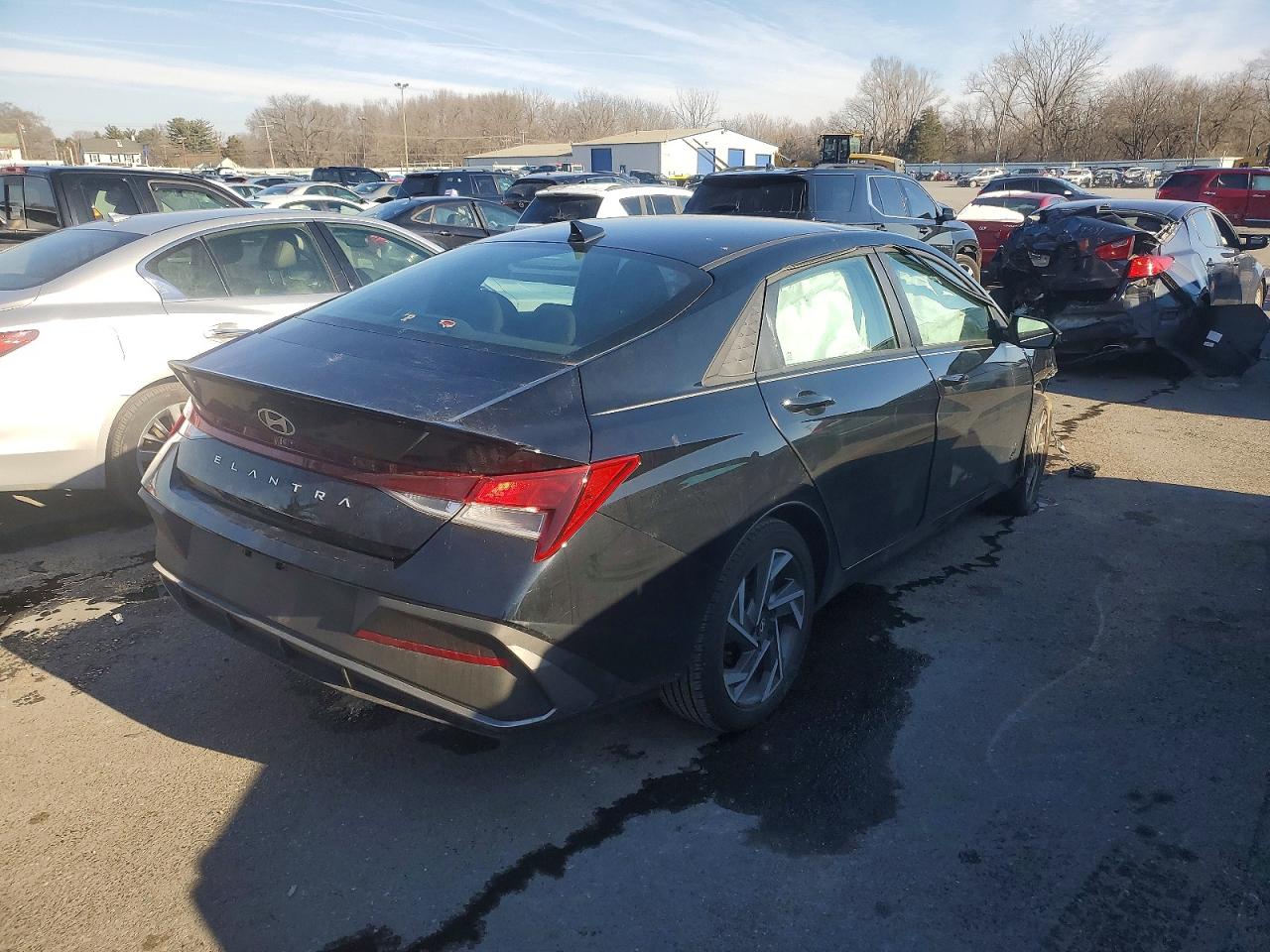 2025 HYUNDAI ELANTRA SEL SPORT photo 5