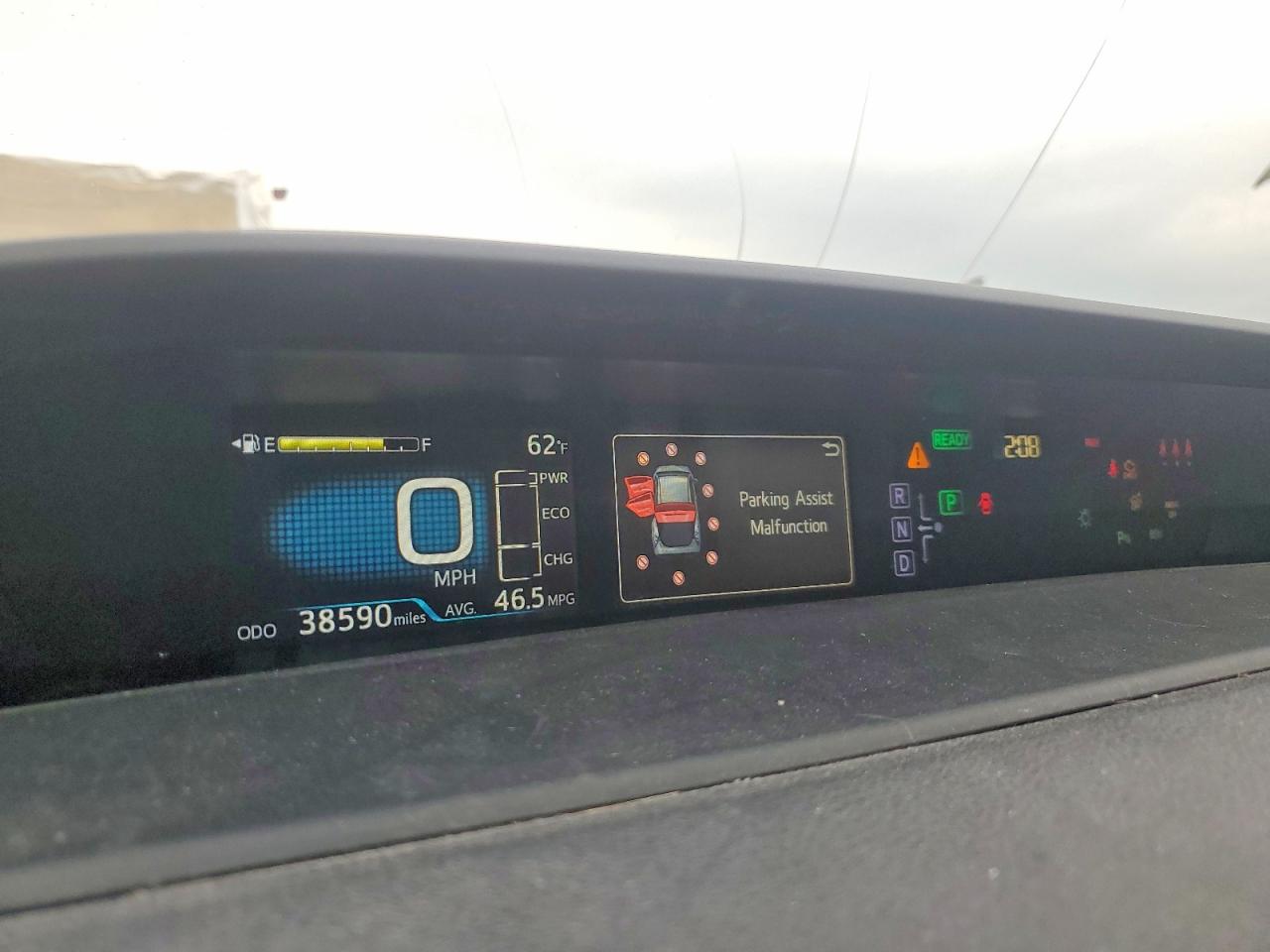 2017 TOYOTA PRIUS photo 9