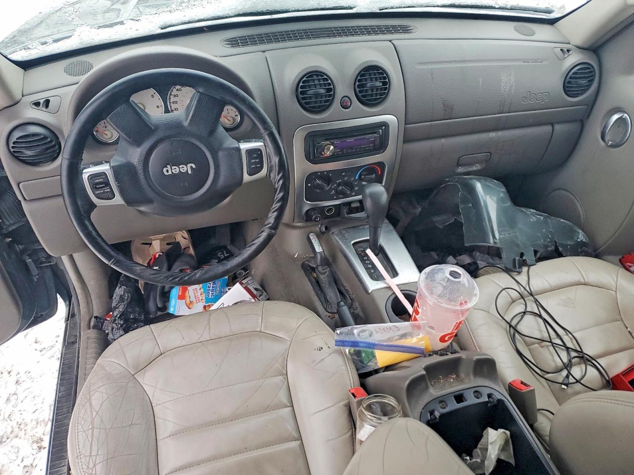 2002 JEEP LIBERTY LIMITED photo 8