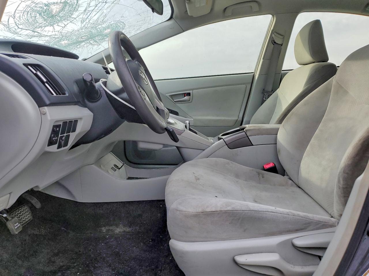 2012 TOYOTA PRIUS photo 13