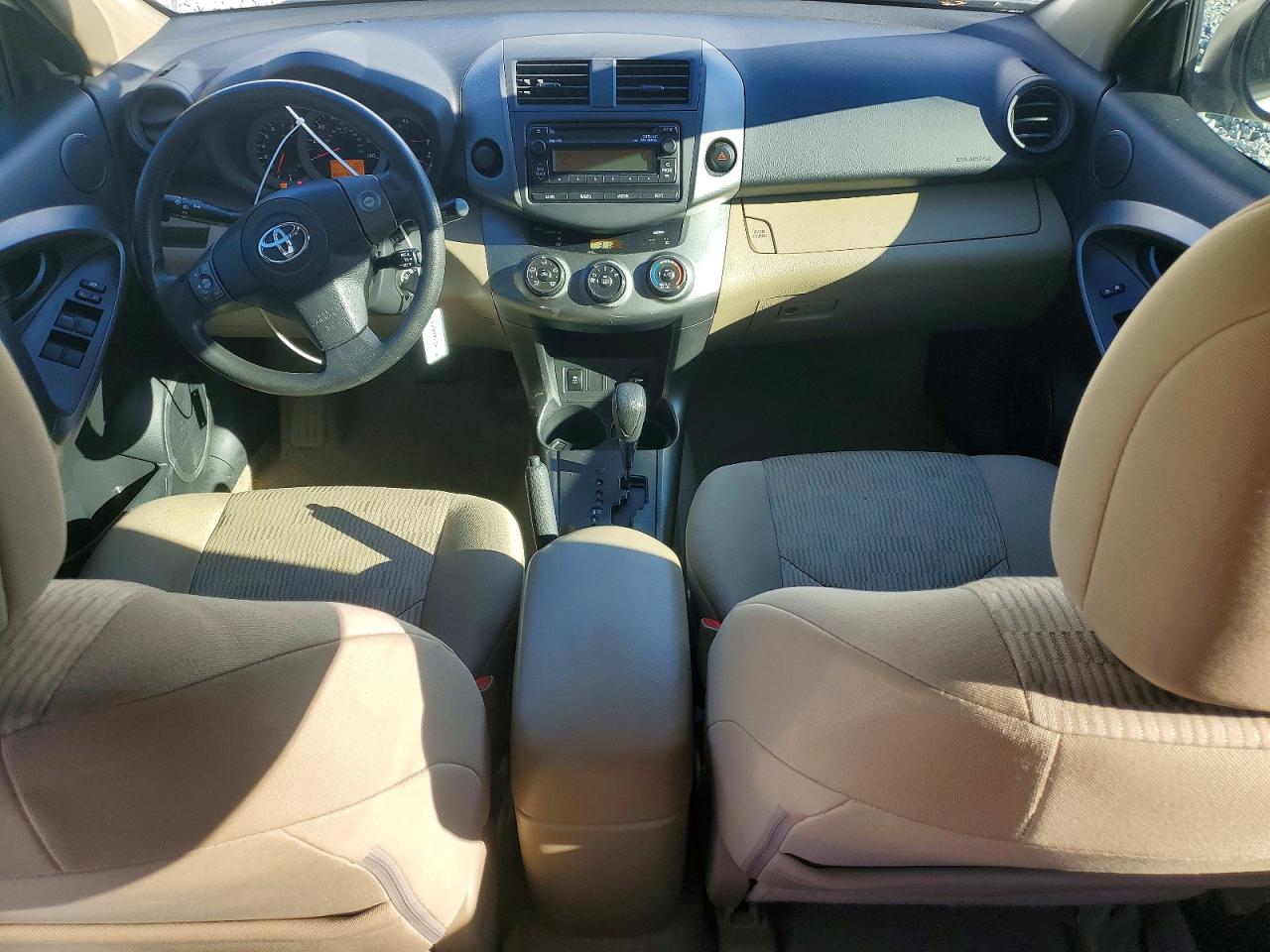 2012 TOYOTA RAV4 BASE photo 8