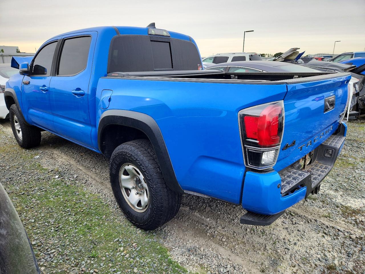 2019 TOYOTA TACOMA DOUBLE CAB photo 2